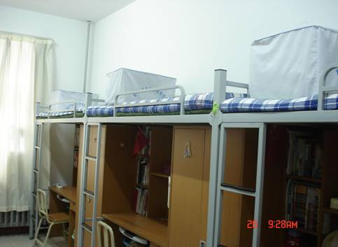 东北大学新生宿舍条件带空调,宿舍内部环境图片